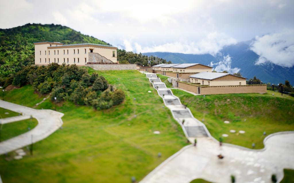 Deqen High Mountain Resort-Deqin מראה חיצוני תמונה