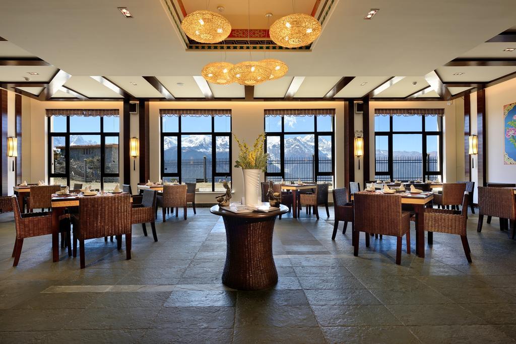 Deqen High Mountain Resort-Deqin מראה חיצוני תמונה